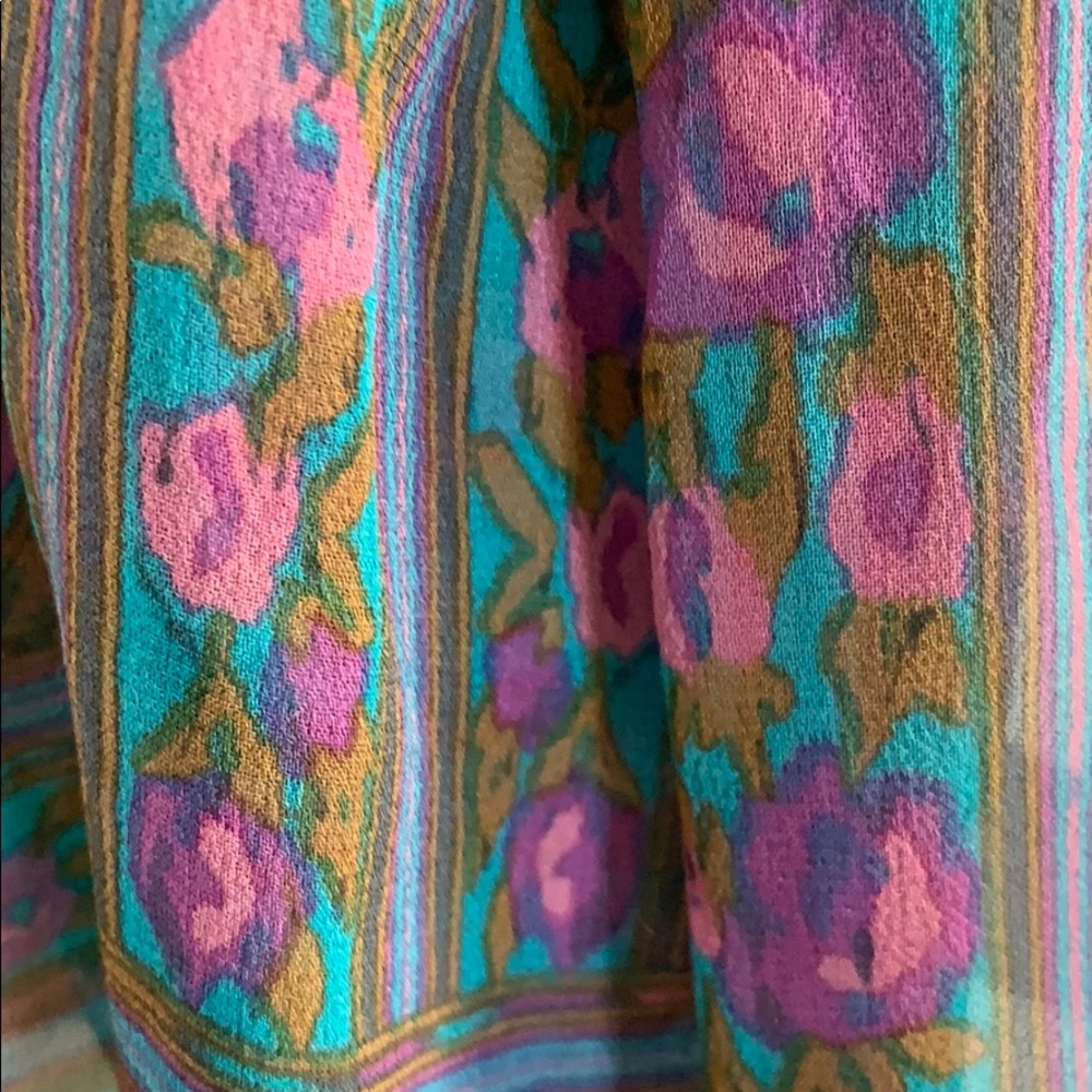 Scarf - Picture 2 of 3